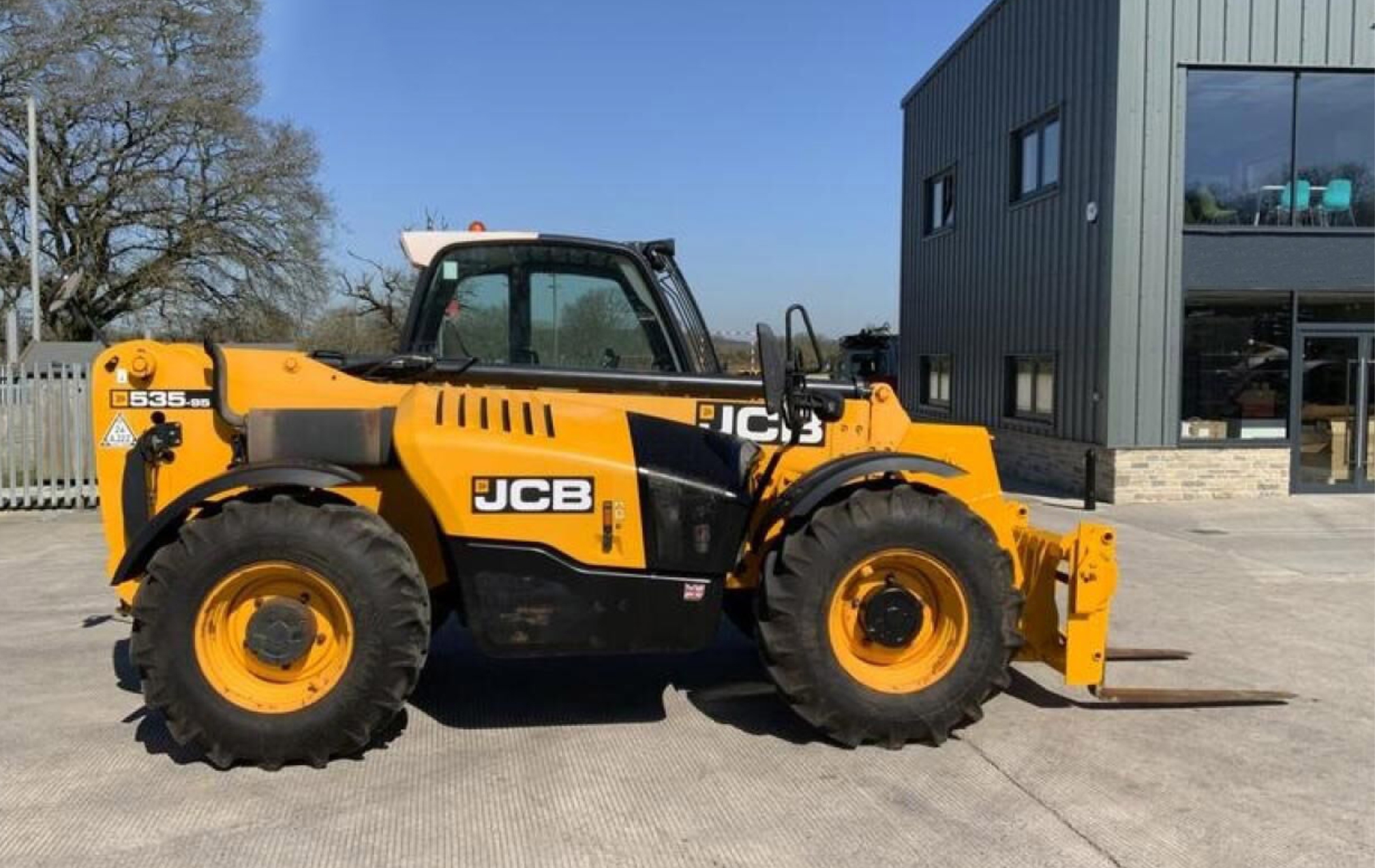 Навантажувач фронтальний JCB 535