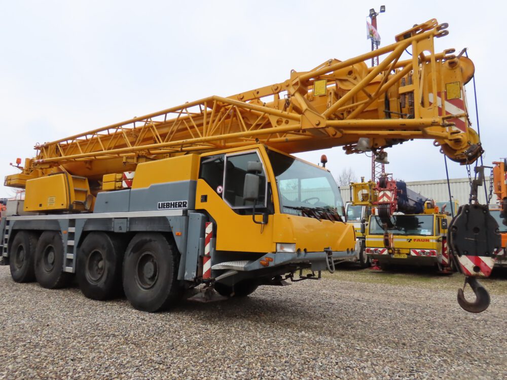 Кран підіймальний Liebherr LTM 1060/2